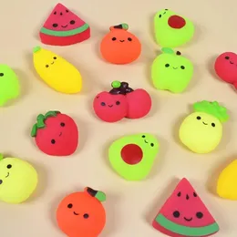 2050pcs kawaii squishies mochi fruit anima squishy 장난감 아이를위한 안티스트 스 퀴즈 파티 스트레스 구호 생일 240410