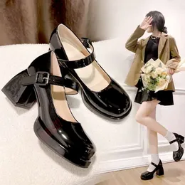 2024 Spring woman shoes fashion style sneaker Dress Shoes Comemore Retro High Heels Thick Heel Pumps Female French England College Style Leather