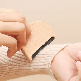 Корма для снятия меха деревянный эпилятор кашемировый свитер.