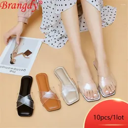 Slippers 10Pairs Summer Sandals Moda Casual Bottom Soft Soft Transparent Band Crossing Low Heel Beach Shoes B111