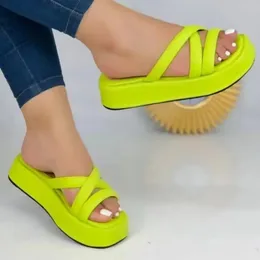 Summer Women Thick Soled Sandals Personality European American Style Large 43 Designer Exclusive Design Platform 240412