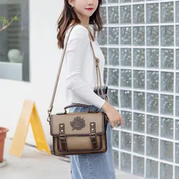 Tasche Britisch -Retro -Stil kleine quadratische Frauen Mode einfache Vintage große Kapazitätsumbsäcken Handtaschen Crossbody für