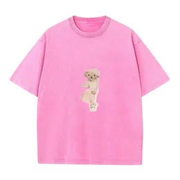 ファッショナブルな新しいオプション：ヴィンテージで処理したピュアコットンTシャツ、特大のリラックスしたポロ、注目のプリントがトレンドをリードしています