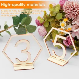 Fornecimento de festas 40pcs Números de mesa de madeira com base de suporte 1 a 40 tabelas reutilizáveis em forma de hexagon de casamento Número