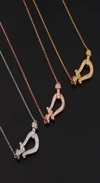 Fashion Horseshoe Buckle Necklace Full Of Zircon Inlaid Iced Out Pendant Clavicle Chain Popular Women039s Jewelry Whole Hip8475006