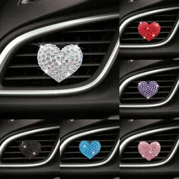 2024 2024 SQUISITI DAMOND AUTO DEFUME BRESTRO ARIA BRESTER SURISITO Diamond Forma Ladies Decorazione per aria condizionata per il profumo del cuore