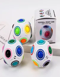 Toptan 10 PCS Yaratıcı Spheric Magic Rainbow Ball Plastik Bulmaca Çocuklar Eğitimsel Öğrenme Twist Cube Oyuncakları Kids2139849
