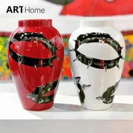 20FW Studied Collars Vase Punk Collar Ceramic Vase Luxury Brand Designer Speedy Hand Bag Vase Resin Flower Pot Home Decoration 240329