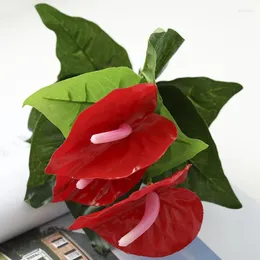 Декоративные цветы 32 см 18heads Искусственные антуриумы красные зеленые пластиковые растения Домашнее сад гостиная