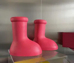 Big Red Boot Men Women Rain Poots Boots عالية الجودة السميكة غير السفلية غير الجوارب رجال Rainboots Rubber Platform Bootie Round 5138442