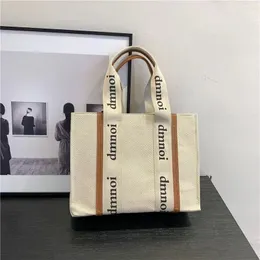 Tote Bag Designer Bag Handbag Wooden Handbag Designer Womens Fashion Linen Beach Bag High Quality Shoulder Bag Large Capacity Shopping Bag Handbag