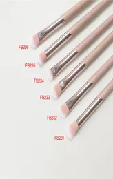 Fbseries Pink Eye Brush FB231 FB232 FB233 FB234 FB235 FB236 Ckseshadow Stożone mieszanie Smokey Shader Smudge Makeup Smoks Tool6963980