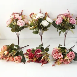 装飾的な花人工バラ花束シルクフェイクフェイクホームベッドルーム装飾ピンクゴールデンローズシミュレーションホリデーグリーン植物の装飾