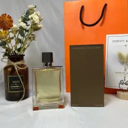 كلاسيكي رجل العطور العطر 100 مل من الذكور الخشبية الحار ملاحظات رذاذ رائحة ساحرة الرائحة النكهة طويلة الأمد EDP والتسليم السريع