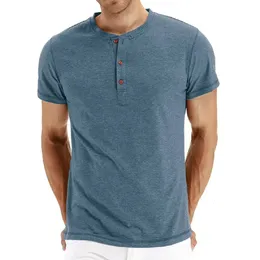 ブランド品質のコットンメンTシャツヘンリーネックファッションデザインスリムフィットソリッドTシャツ男性トップスティーショートスリーブTシャツ240412