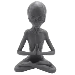 Decorative Plates Witchcraft Meditation Alien Statue Mini Resin Ornament Garden Home Office Yard Art Decor For Indoor Outdoor