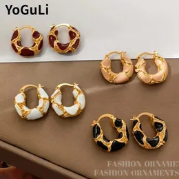 Gioielli moderni Sweet Korean Temperament Orecchini a cerchio smaltato per donne Regali per feste graziose Accessori per le orecchie Design Vendi 240410