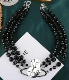 Threelayer Pearl Full Diamond 위성 목걸이 검은 목걸이 Clavicle1355521과 함께 새로운 유럽 및 미국 캣워크 스타 판매