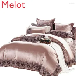 寝具セットハイエンドシルク刺繍4ピースセットヘビーマルベリーキルトカバーベルベット布団ベッド