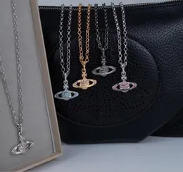 Ny lista damer Rhinestone Track Pendant Necklace Bling Bling Rhinestone Satellite Chain Halsband Multicolor High Quality Jewel5125403