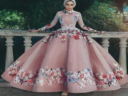 Erröten rosa muslimische Promikte Kleider Spitze geschwollener Ballkleid 3d Blumenblume Stickerei Langarm Arabisch Hijab Abendkleider Kleider 5543129