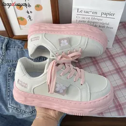 Lässige Schuhe Plattform vulkanisieren Frauen -Sneaker Kawaii 2024 Koreanische Liebe Frühling Herbst Flat Lolita Canvas Tenniskorb Pink