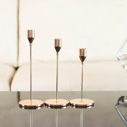 Ljushållare Simple Modern Style Candlestick Metal Gold Iron for Wedding Dinner Jul Decoration Candelabra GZT005