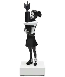 Oggetti decorativi Figurine Banksy bomba Hugger moderna scultura bomba da bomba statue tavolo da tavolo da tavolo bomba love inglese art house de8801136