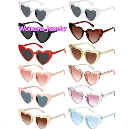 2024 Wholesale cheap retro custom pc colorful sweet love roses hearts pink sunglasses fashion women heart shaped Sunglasses