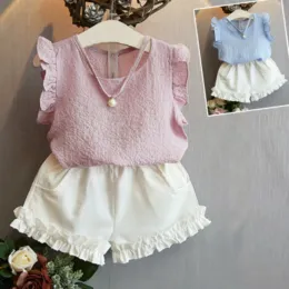Shorts 2023 Girls Flying Sleeve Chiffon Vest Lace Shorts Fresh Twopiece Spring and Summer Pure Color Sleeveless Tladder Shorts Suit