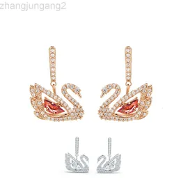 디자이너 Swarovskis Jewelry Shi Jia 1 1 원본 템플릿 박동 백색 귀걸이 여성 제비 요소 Crystal Inspirational Goose Earrings Female Generati