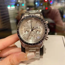 Mens Watches Chronograph Top Brand Designer titta på rostfritt stål band 42 mm vattentäta armbandsur för mäns födelsedag jul fars dag gåva wtach