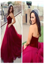 Underbara Bourgogne Prom Dresses Long 2018 Sweetheart Velvet och Organza Celebrity Evening Gowns Arabic Formal Wear Party Dress Vest2070315