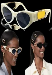 Luxusdesigner O Lock White Acetat Sonnenbrille fol029 Tempel Gold Metall Übergroße OLOCK Logo Katze Eye Acetate Offizielle Website STA3858041