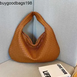 Hopfenbag Bottegvenetas Handtaschen große einzigartige französische Achselstoffe für Frauen im Jahr 2024 neuer vielseitiger und pendelkapazität Einzel Schulterhandtasche Trend