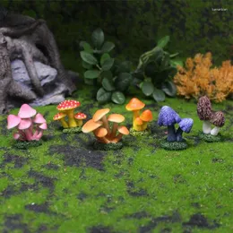 Dekorativa figurer Hemleksaker Moss Terrarium Mushroom Harts Room Decor Fairy Garden Decoration Diy Miniature Flower Pot Accessories