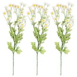 Dekorativa blommor 3 datorer Flower Decoration Chamomile Faux Outdoor Plants White Ornament Flocking Core Bouquet