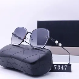 Luksusowe Chanelesunglasses Designer Gulasses Nowe antynoniebieskie okulary przeciwsłoneczne Przystojne i modne amerykańskie na Instagramie Trendowe okulary przeciwsłoneczne dla kobiet