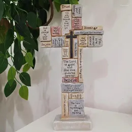 I fiori decorativi attraversano Gesù attraversa l'ispirazione in piedi coperto da parole e frasi incoraggianti facili pulizia cristiana cantare casa