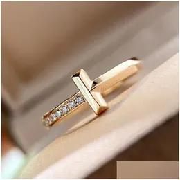 Band Rings 2024 White Diamond Designer Ring For Woman T1 Plated 18K Rose Gold Fashionable Thin Design With Inlay Classic Premium Drop Otugr