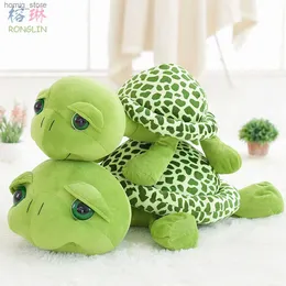 دمى أفخم 20-30 سم وصول جديد كرتون عيون كبيرة السلاحف الخضراء TOY TOY TOY TROASE DOLLS DOLLS CUSHION وسادة عيد ميلاد كبيرة الحجم Y240415