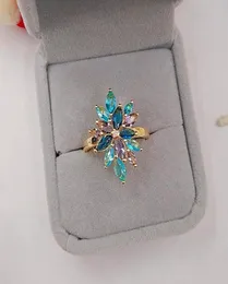 Bröllopsringar lyxiga kvinnliga gula guld regnbåge blomma ring vintage band löfte kärleksengagemang för kvinnor8044786