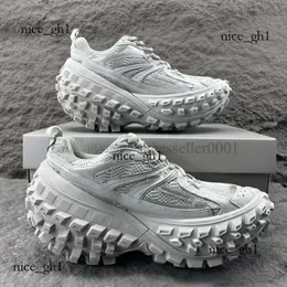 Baleciaga Track LED Pictures 2023 Defender أحذية أحذية غير رسمية للرجال نساء إطارات إطارات المطاط منصة المطاط
