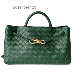 Tote de ombro um Andiamo Lady corda de chão de gado de gola Bottegs Totes New VenetaSs West/East Metal Buckle High Leather Couather Quality Handolyo40