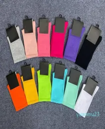 2022test spor çorapları çift tubesocks kişilik kadın tasarım öğretmeni okul tarzı karışık renk tüm4725872