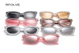 Hela 10 par Hela solglasögon Kvinnor Crystal Cat Eye Solglasögon Mirror Retro Gradient Sun Glasses Package Transport X25790138