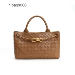 Totes Bottegs Lady Population Fashion Cl женская сумка для женского седла на плече 2024 Woven New East/West Large Andiamo Designer STRADDL