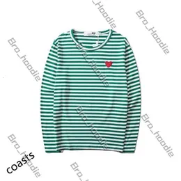 Male and Female Couple Long Sleeve T-shirt Designer Play Commes Des Garcons Embroidered Sweater Pullover Love Black and White Stripes Loose Short Sleeve Ye 941