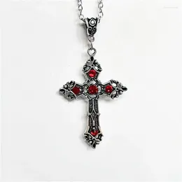 Colares pendentes Moda Gótica grande Colar cristão barroco Micro incrustado Red Crystal Prayer Amulet Jóias por atacado