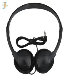 100pcslot god kvalitet engångs billigaste headset f Type Plug Wired Plastic Present Hörlurar Fabrik Anpassad 35mm för PC MP3 P1233073